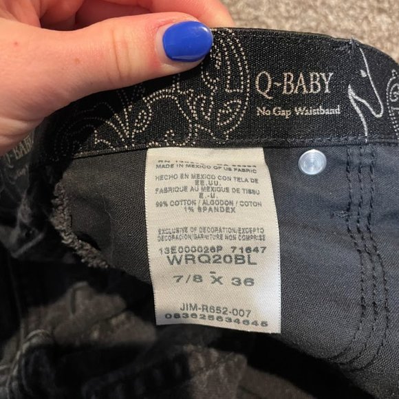 Wrangler distressed shorts! - Picture 3 of 3